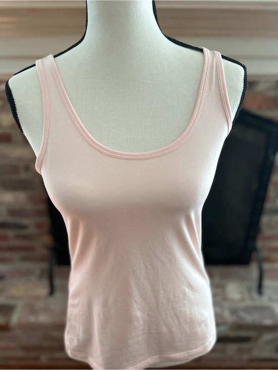 Old Navy Tops - Old Navy Scoop Neck Tank Size Small- BNWOT